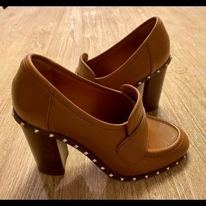 New Valentino Rockstud Loafer Heels size 36